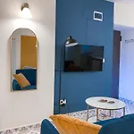 Gold Touch Apartment *